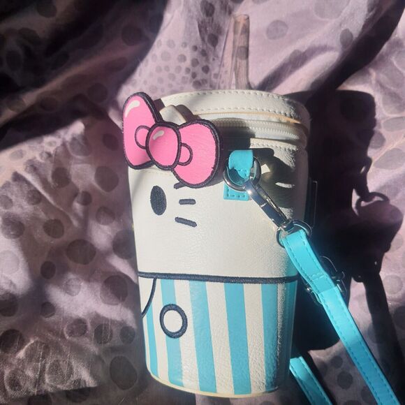Loungefly Sanrio Hello Kitty Purse Drink Cup Crossbody Bag Heart Logo - Picture 7 of 12